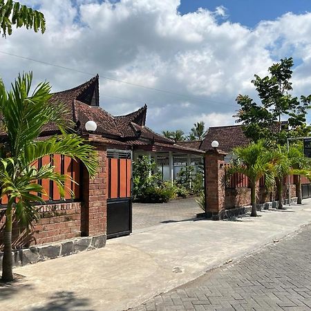 Capital O 92615 Villa Utama D'Alas Purwo Ringinpintu 外观 照片