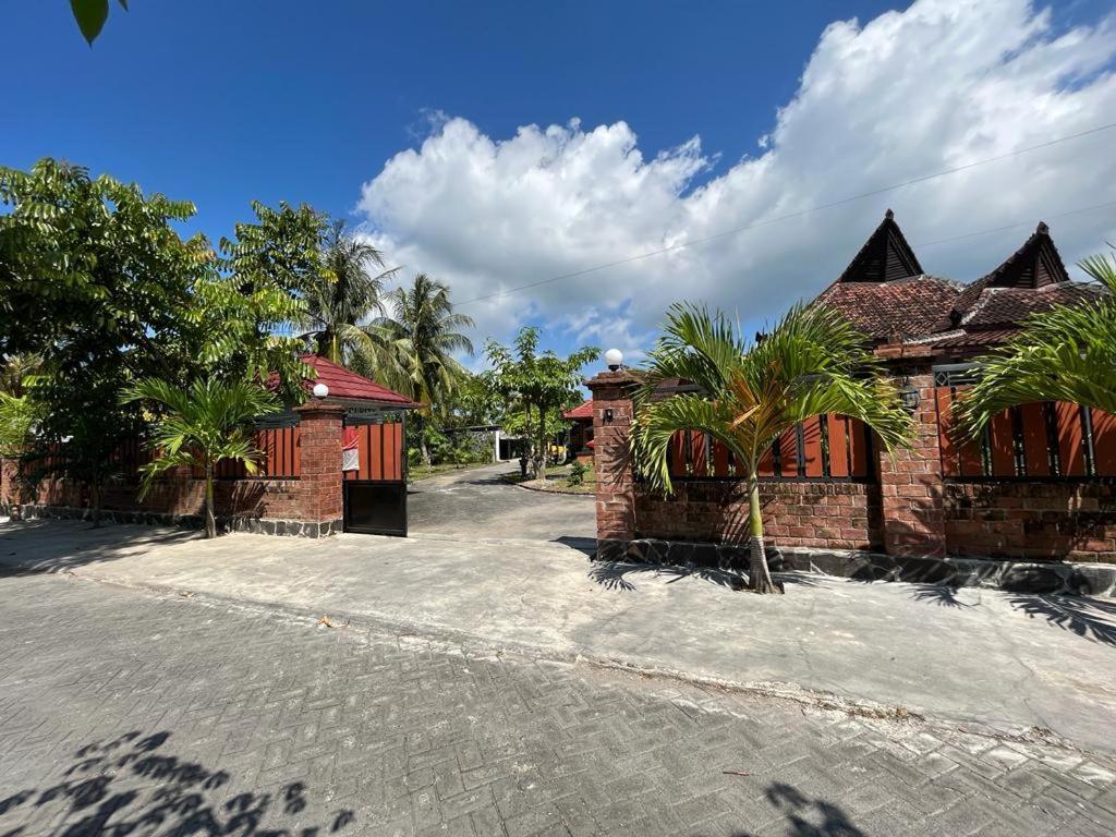 Capital O 92615 Villa Utama D'Alas Purwo Ringinpintu 外观 照片